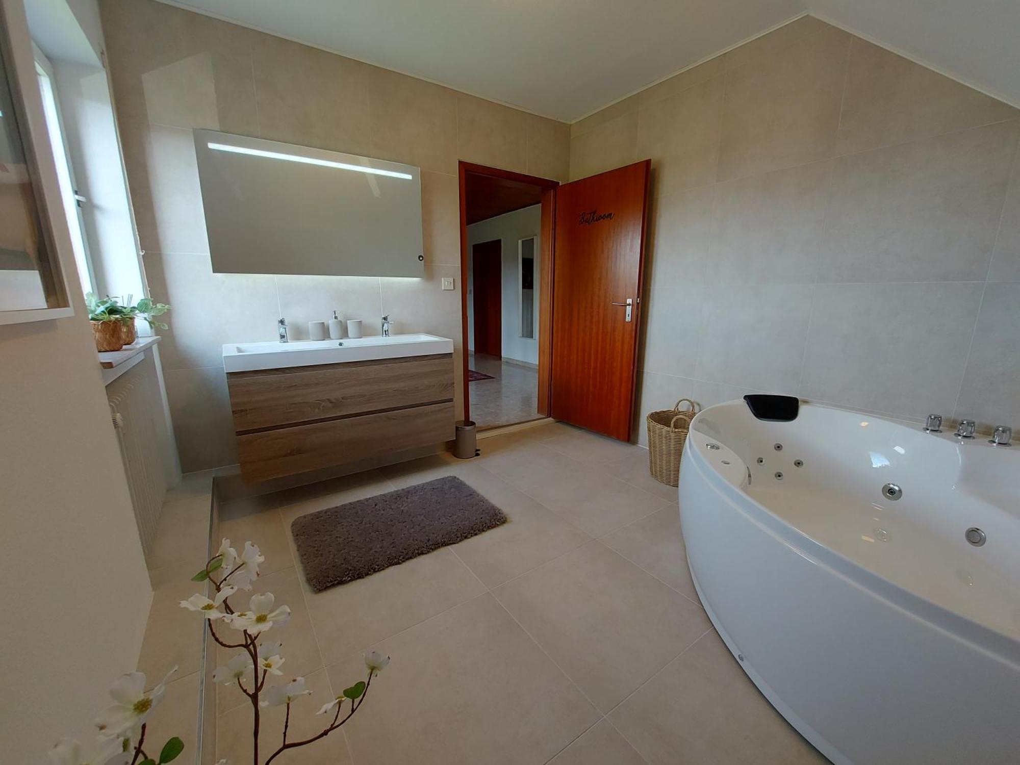 Ferienhaus Hescheld With Private Jacuzzi Hellenthal Exteriér fotografie